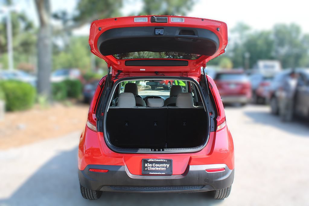Certified 2021 Kia Soul LX FWD image 9