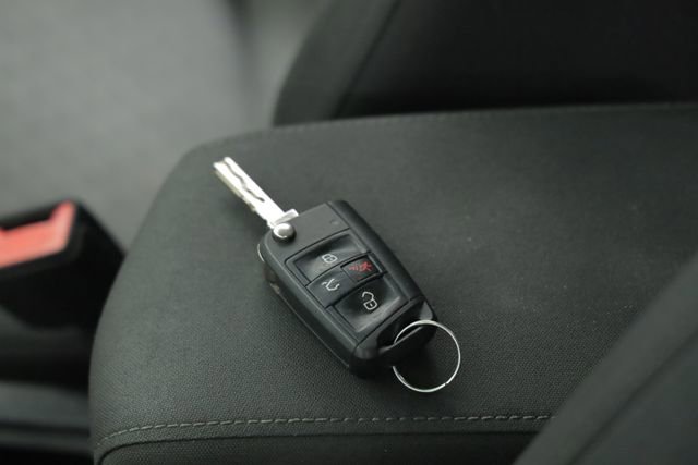 Used 2019 Volkswagen Tiguan S image 36