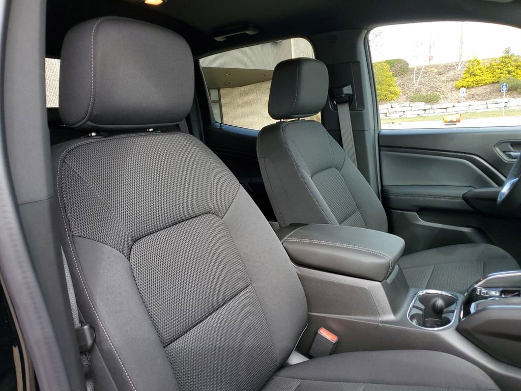 New 2024 GMC Canyon Elevation w/ Convenience Package image 28