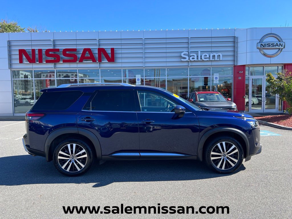 Used 2024 Nissan Pathfinder Platinum AWD/4WD image 8