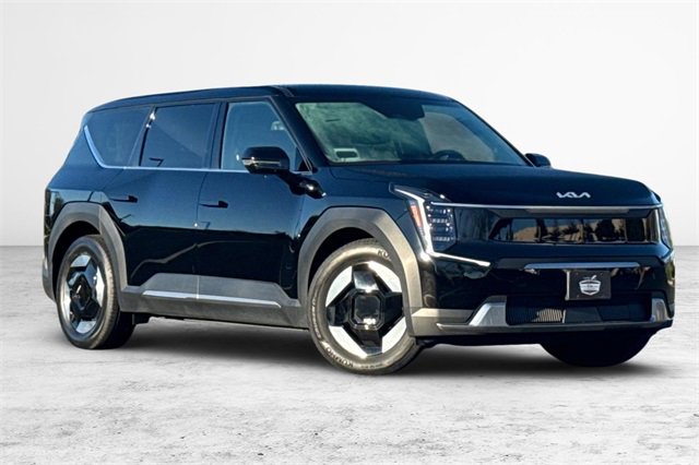 Certified 2024 Kia EV9 Light Long Range image 2