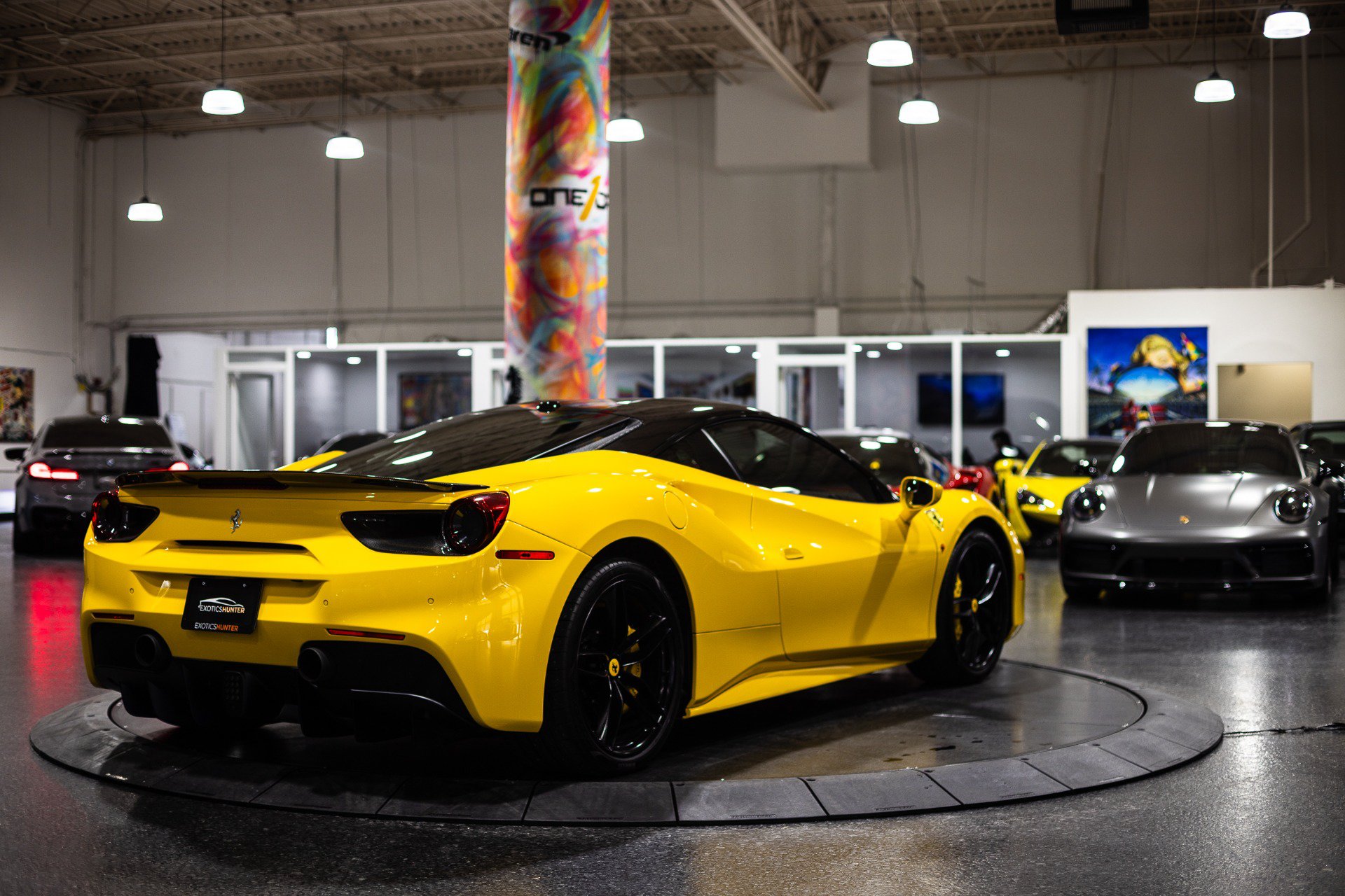 Used 2018 Ferrari 488 GTB RWD image 10