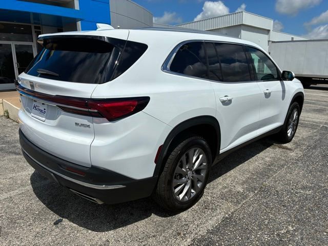 Used 2025 Buick Enclave Preferred FWD image 11