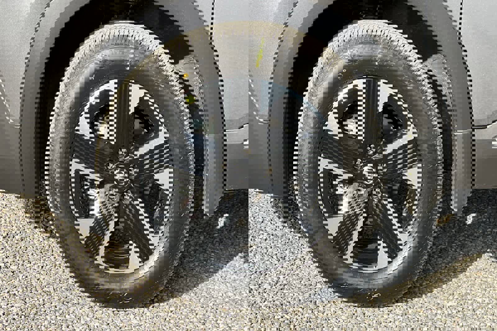 New 2026 Nissan Kicks SV image 34