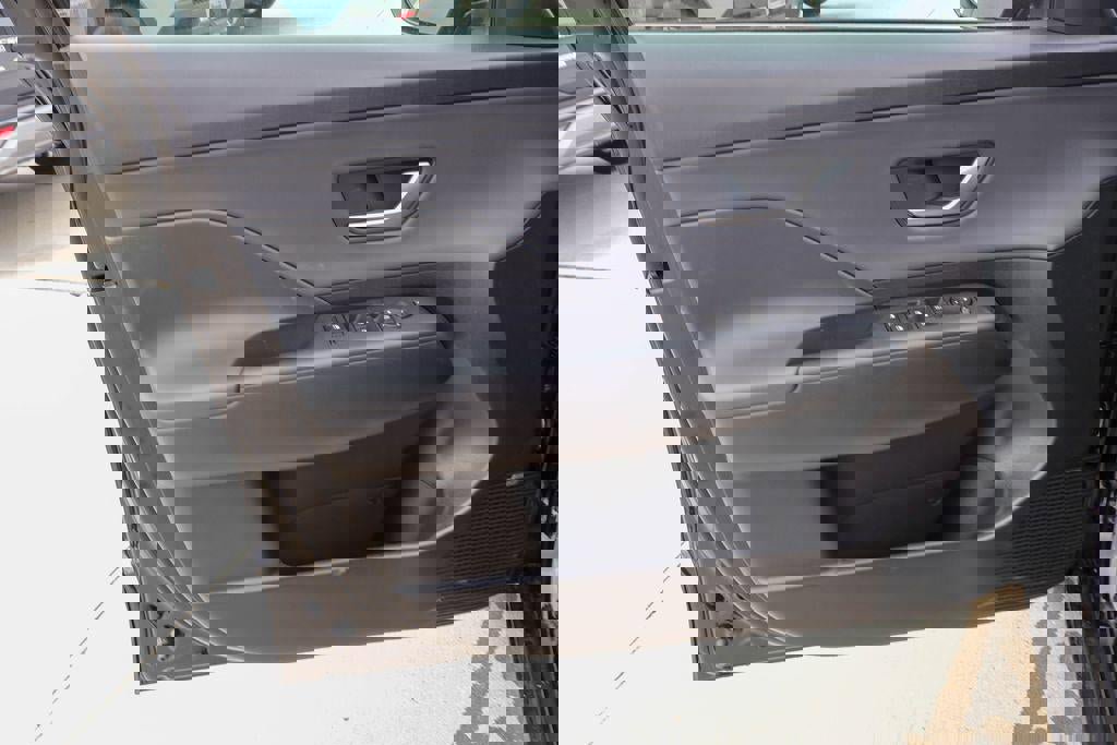 New 2026 Hyundai Kona Limited image 12