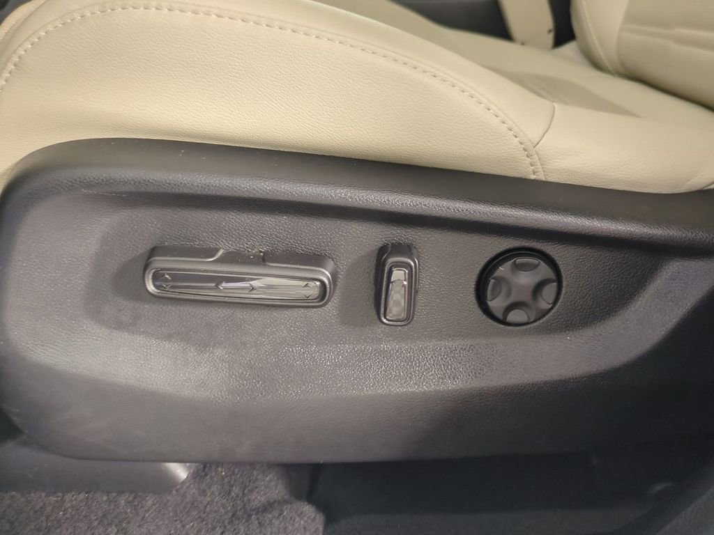 Used 2022 Honda CR-V EX-L image 23