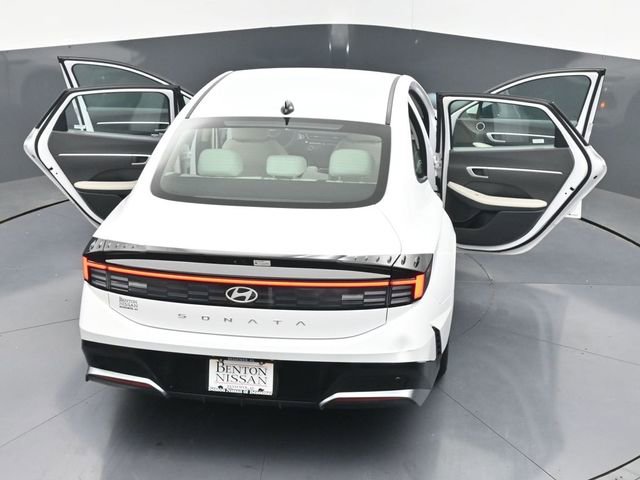 Used 2025 Hyundai Sonata SEL FWD image 45