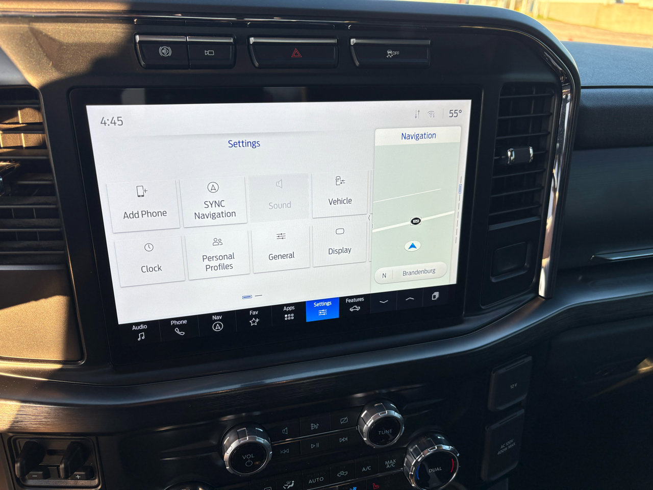 Used 2023 Ford F350 Lariat image 27