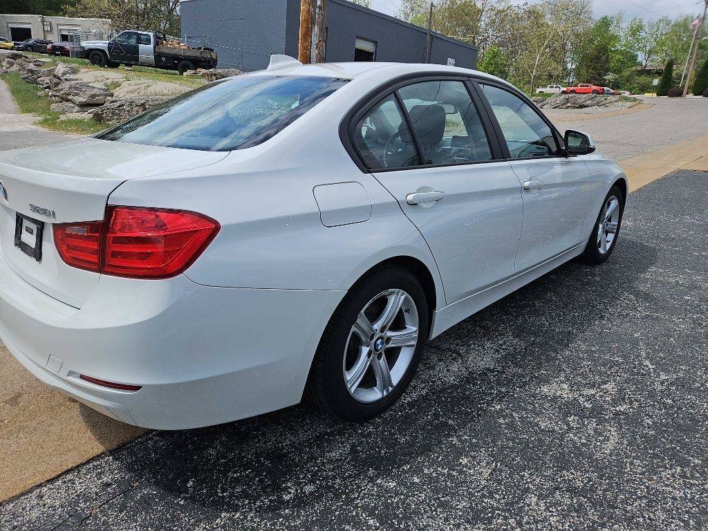 Used 2015 Chrysler 200 Limited w/ Convenience Group FWD image 25