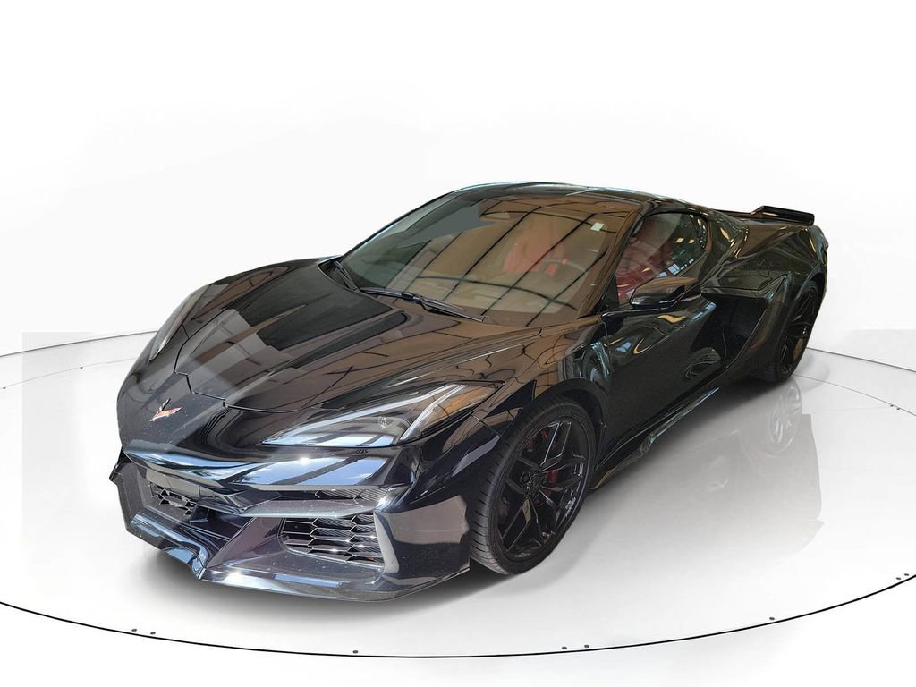 Used 2025 Chevrolet Corvette Z06 RWD image 2