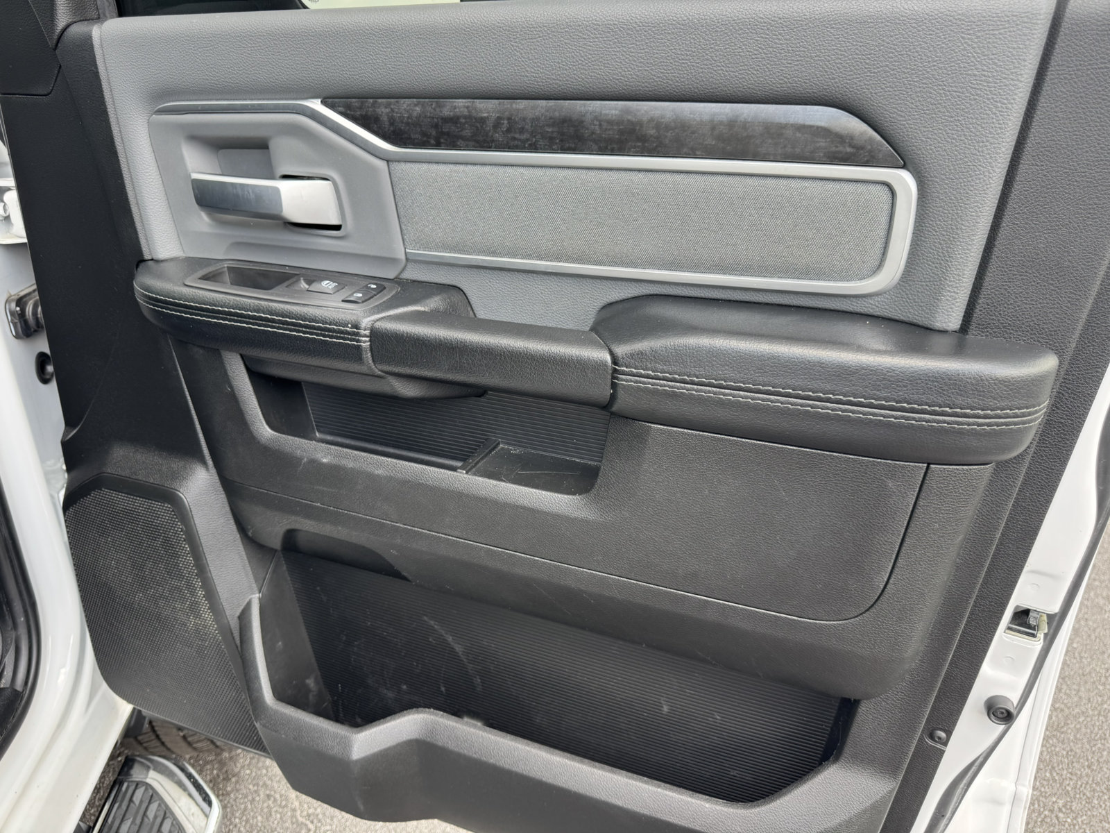 Used 2021 RAM 2500 Big Horn AWD/4WD image 15