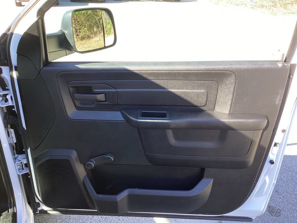 Used 2022 RAM 3500 Tradesman RWD image 26