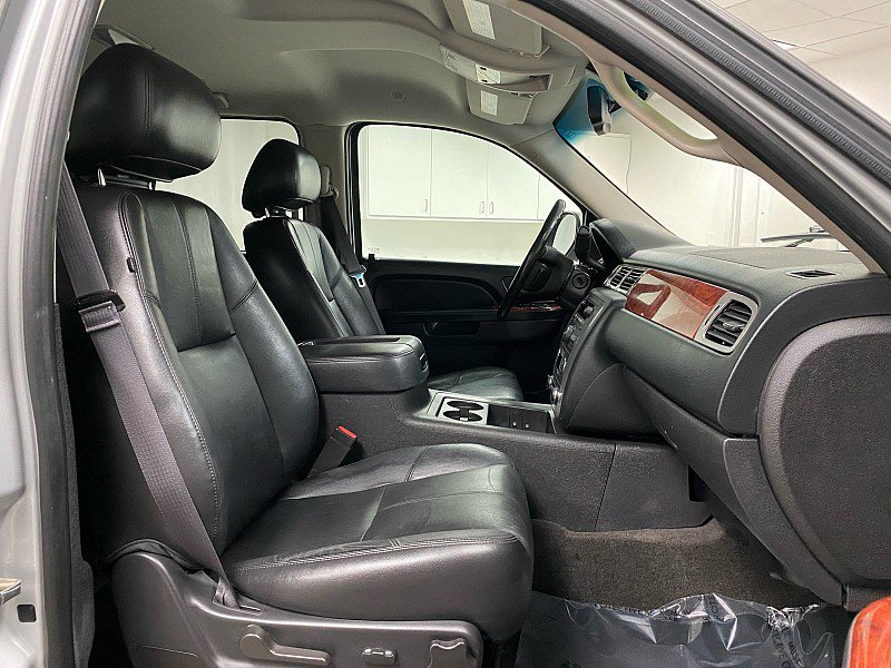 Used 2014 GMC Yukon XL SLT image 14