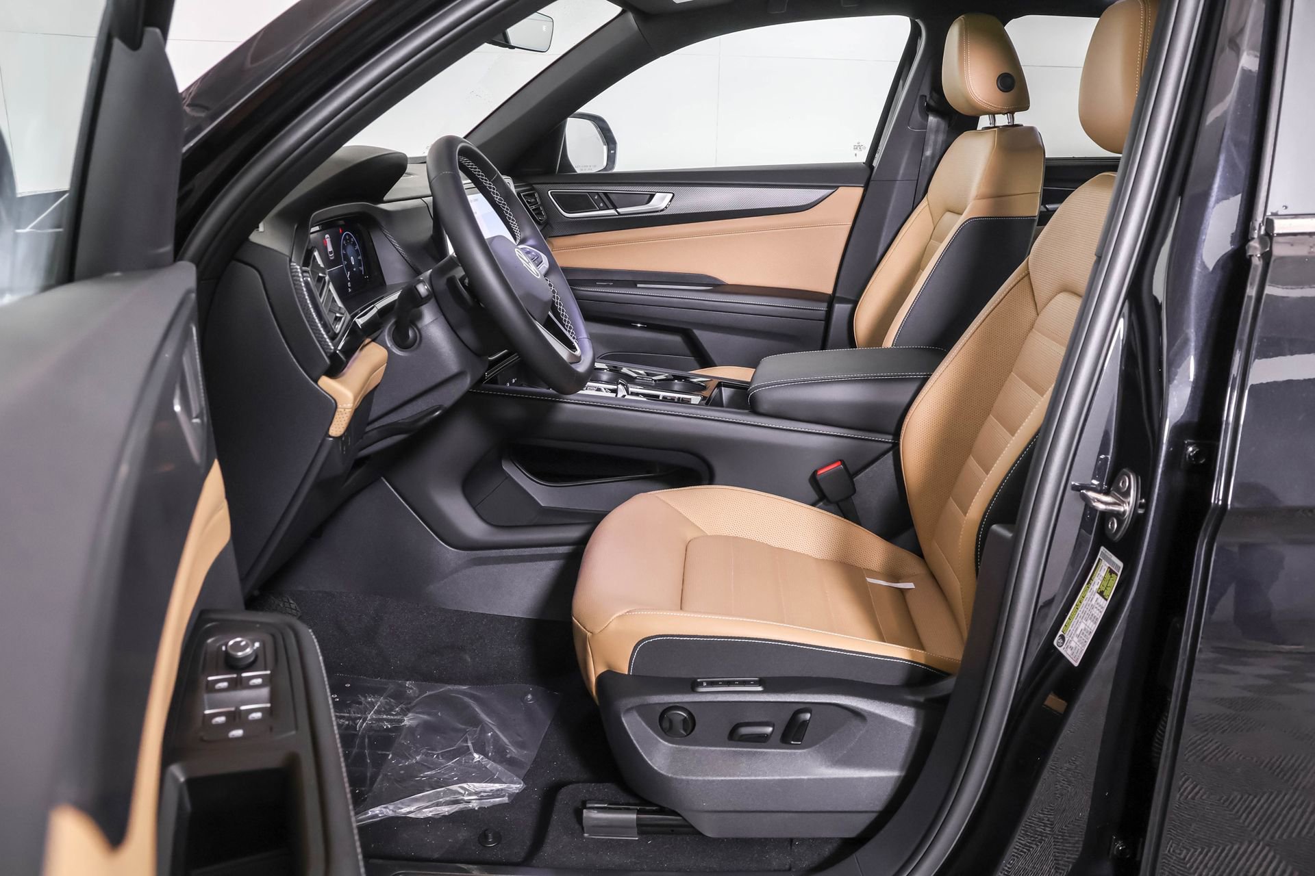 New 2026 Volkswagen Atlas Cross Sport SEL image 5