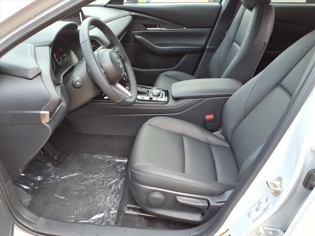 New 2025 MAZDA CX-30 AWD 2.5 S w/ Select Sport Pkg image 6