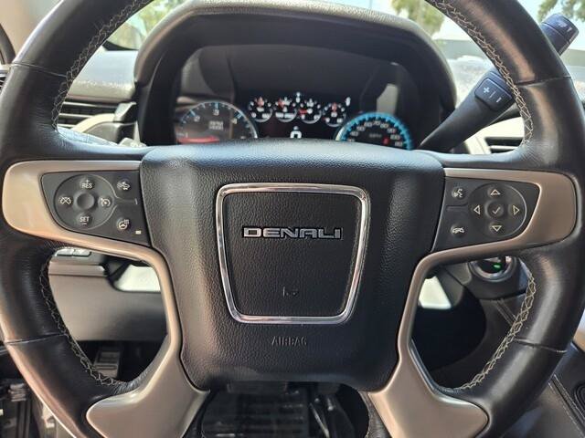 Used 2017 GMC Yukon Denali RWD image 11