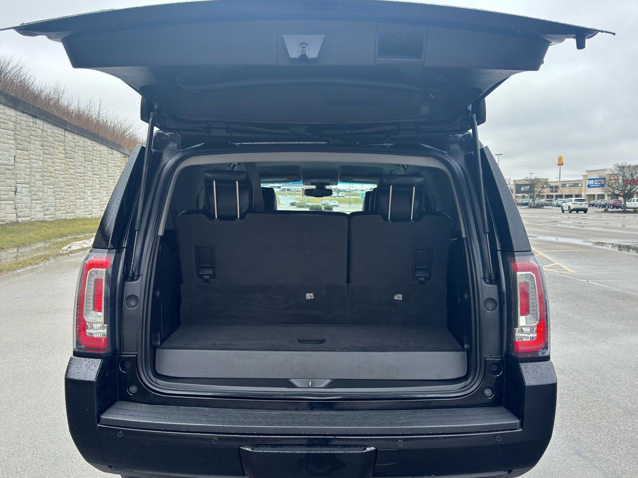 Used 2018 GMC Yukon SLE AWD/4WD image 42