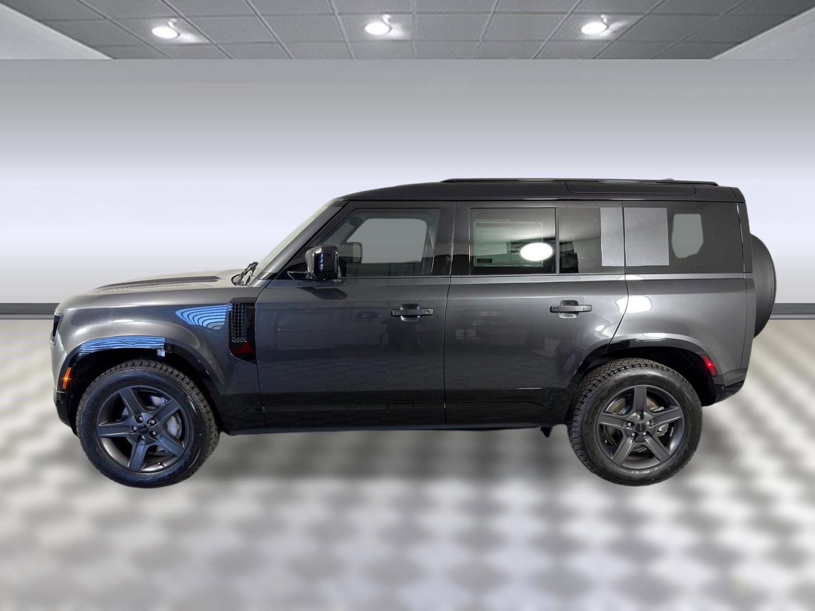 New 2026 Land Rover Defender 110 X-Dynamic SE image 2