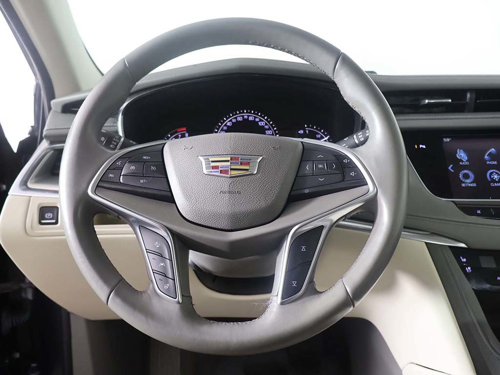 Used 2017 Cadillac XT5 Premium Luxury w/ LPO, Wheel Lock Package AWD/4WD image 38