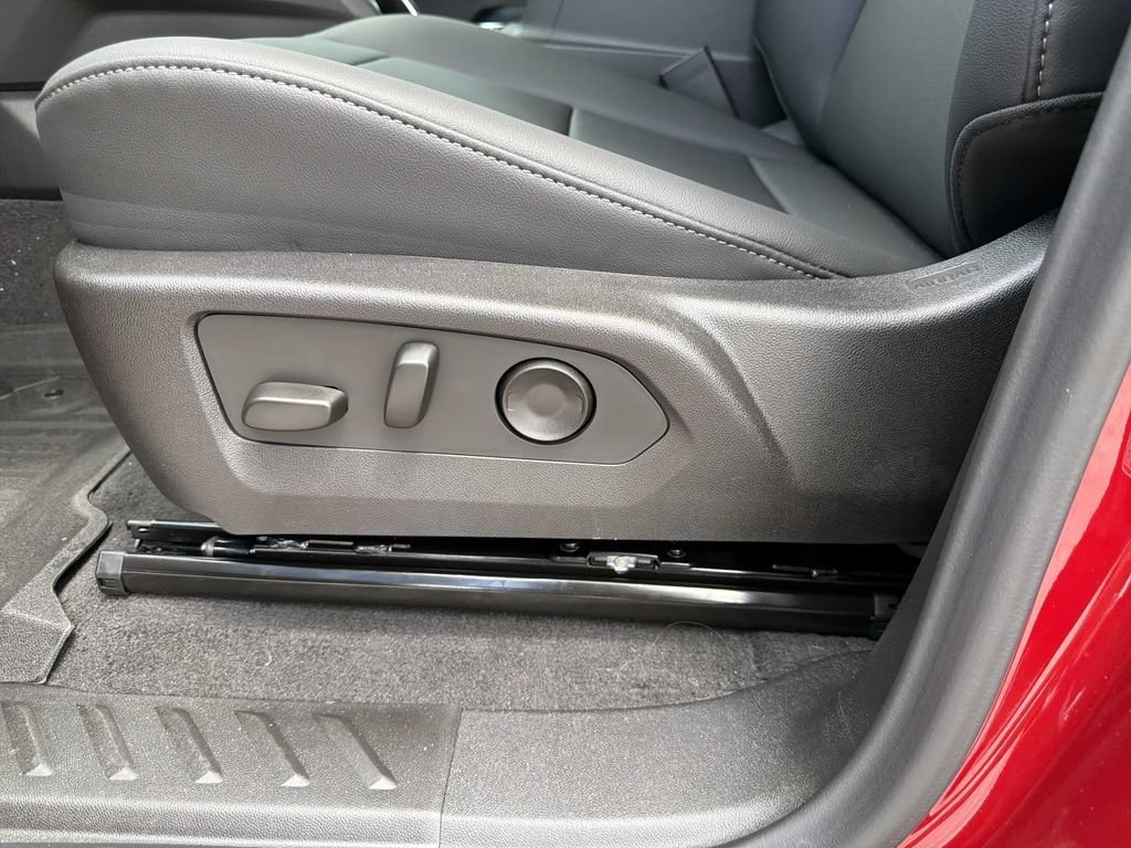 New 2026 GMC Canyon Elevation w/ Convenience Package RWD image 20