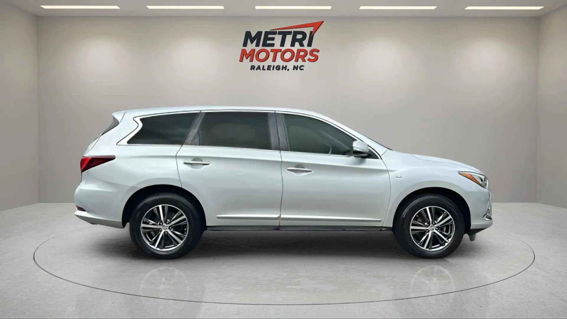 Used 2019 INFINITI QX60 Pure image 8