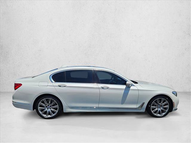 Used 2018 BMW 740i RWD image 4