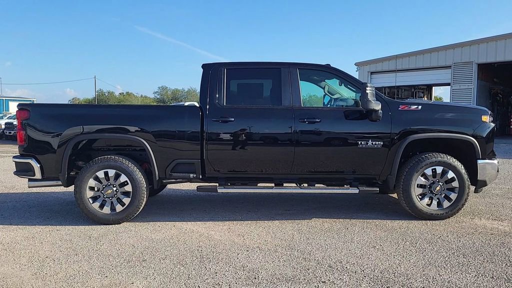 New 2026 Chevrolet Silverado 2500 LT w/ Texas Edition image 8