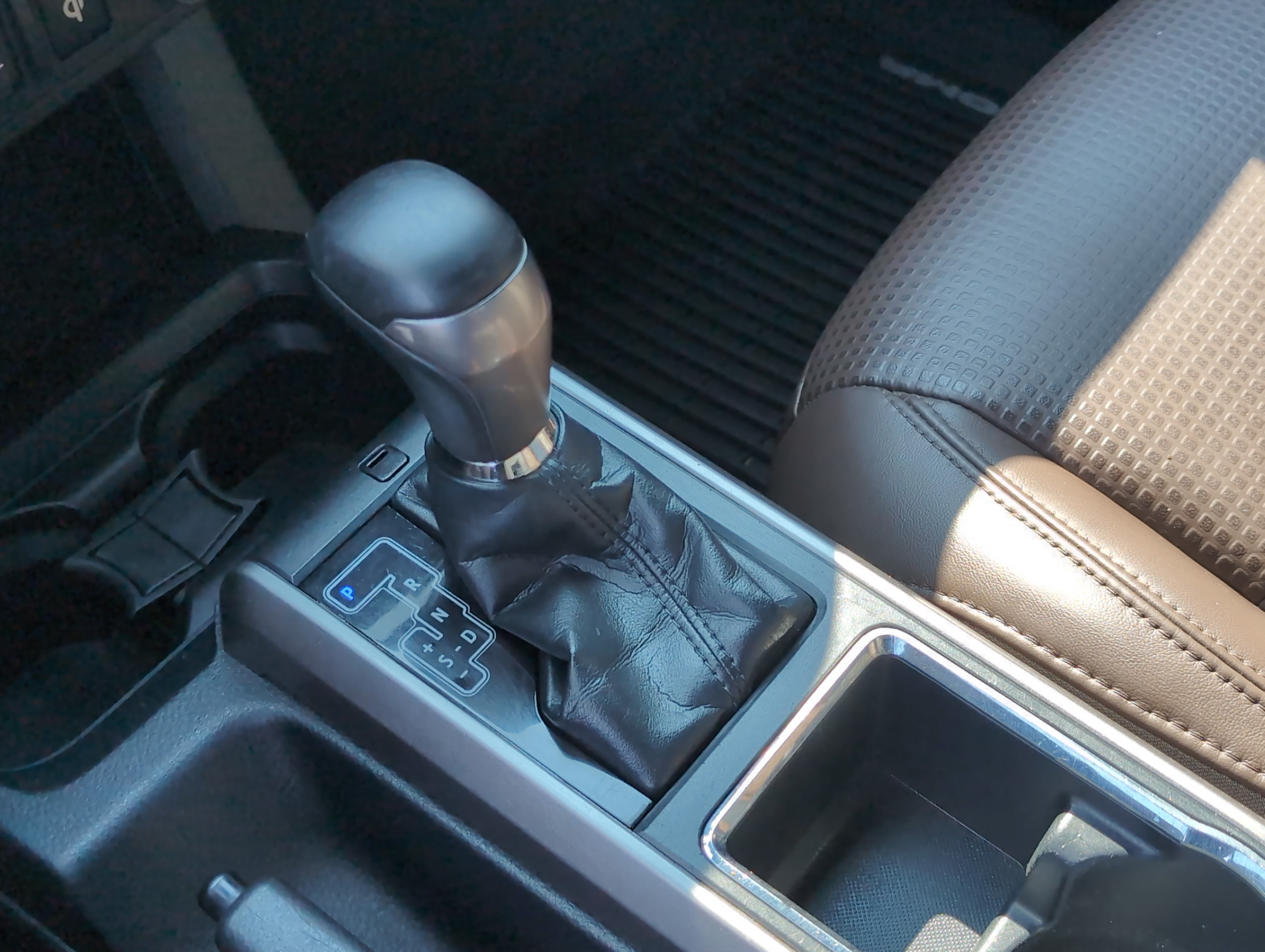Used 2019 Toyota Tacoma Limited AWD/4WD image 26