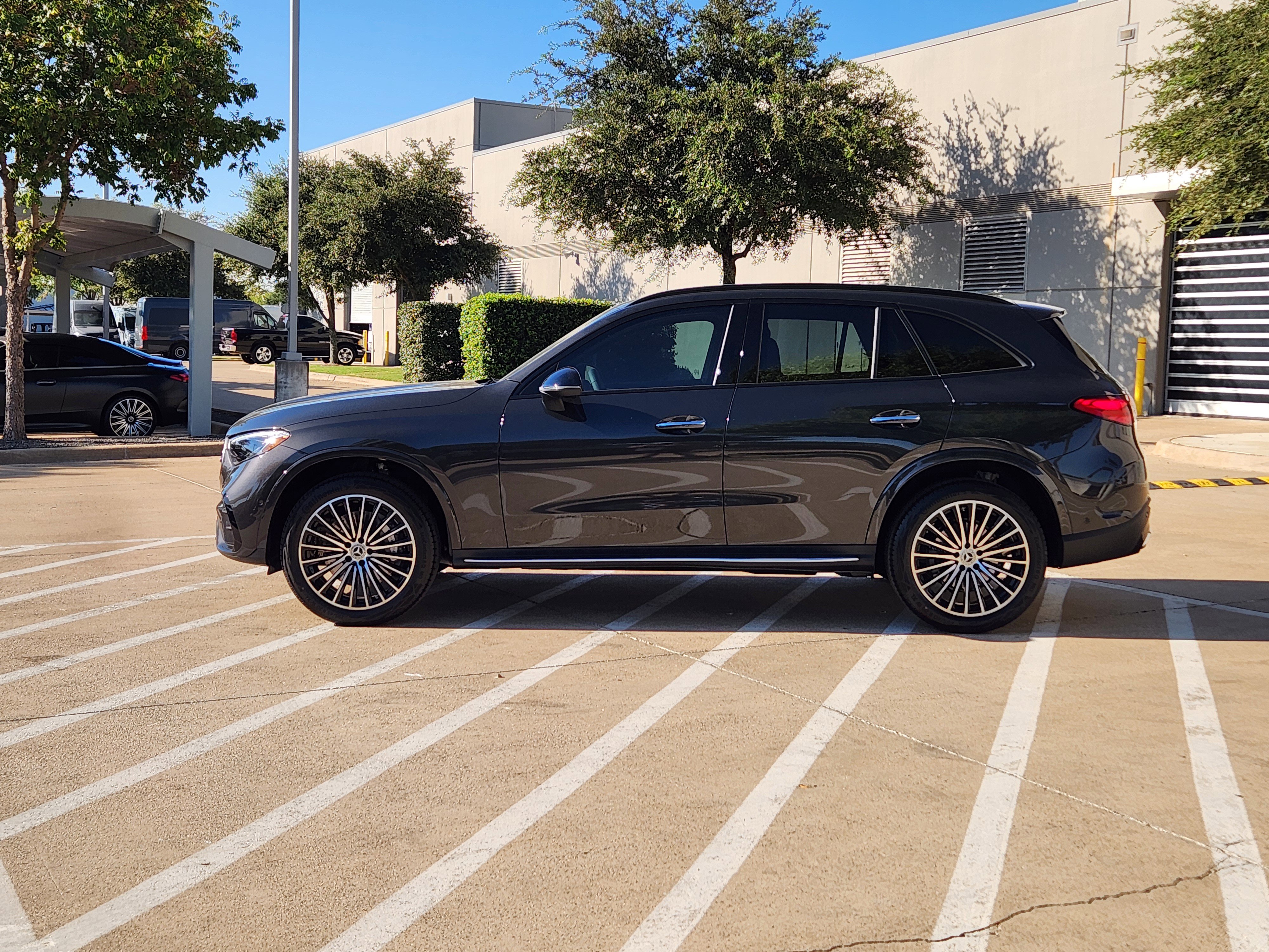New 2026 Mercedes-Benz GLC 300 4MATIC image 3
