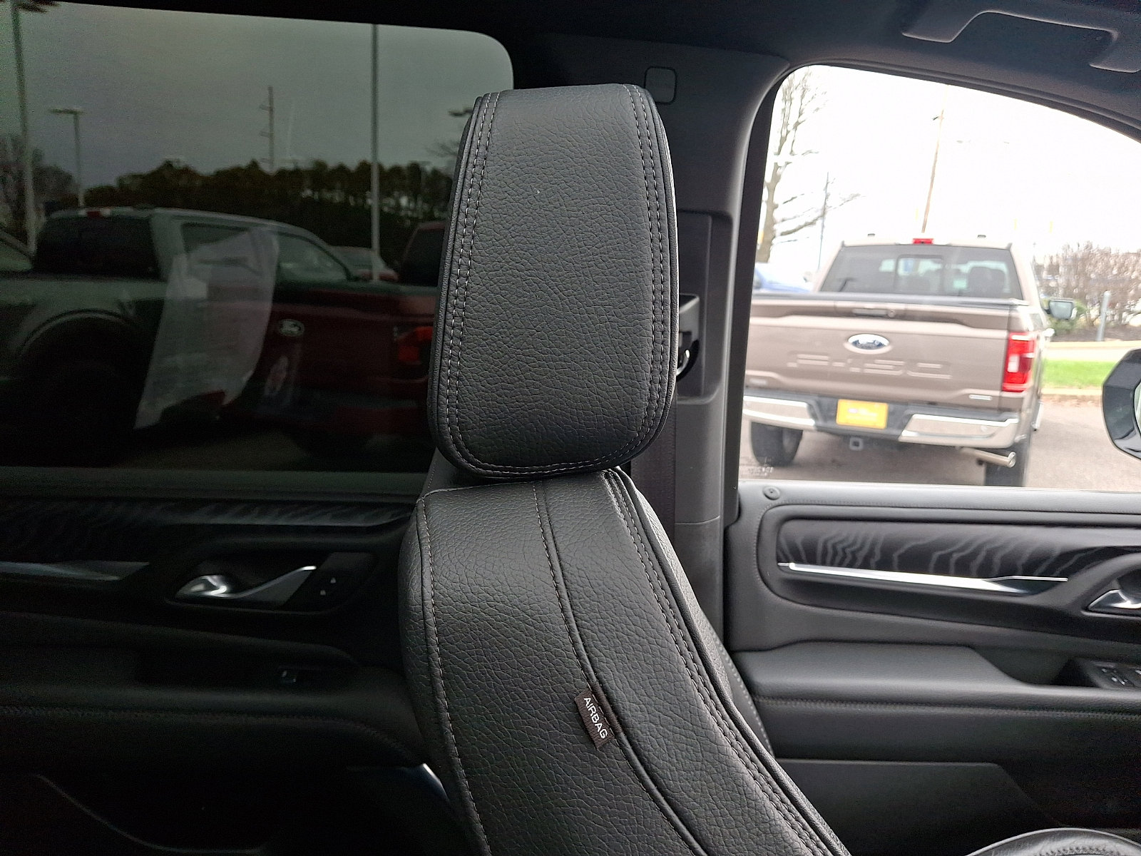 Used 2022 GMC Yukon Denali image 12