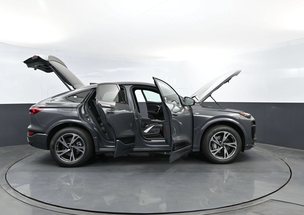 New 2027 Audi Q6 e-tron Premium Plus AWD/4WD image 28