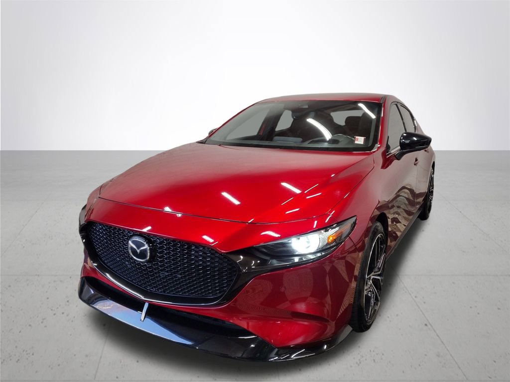 Used 2021 MAZDA MAZDA3 Hatchback w/Premium Plus Pkg image 2