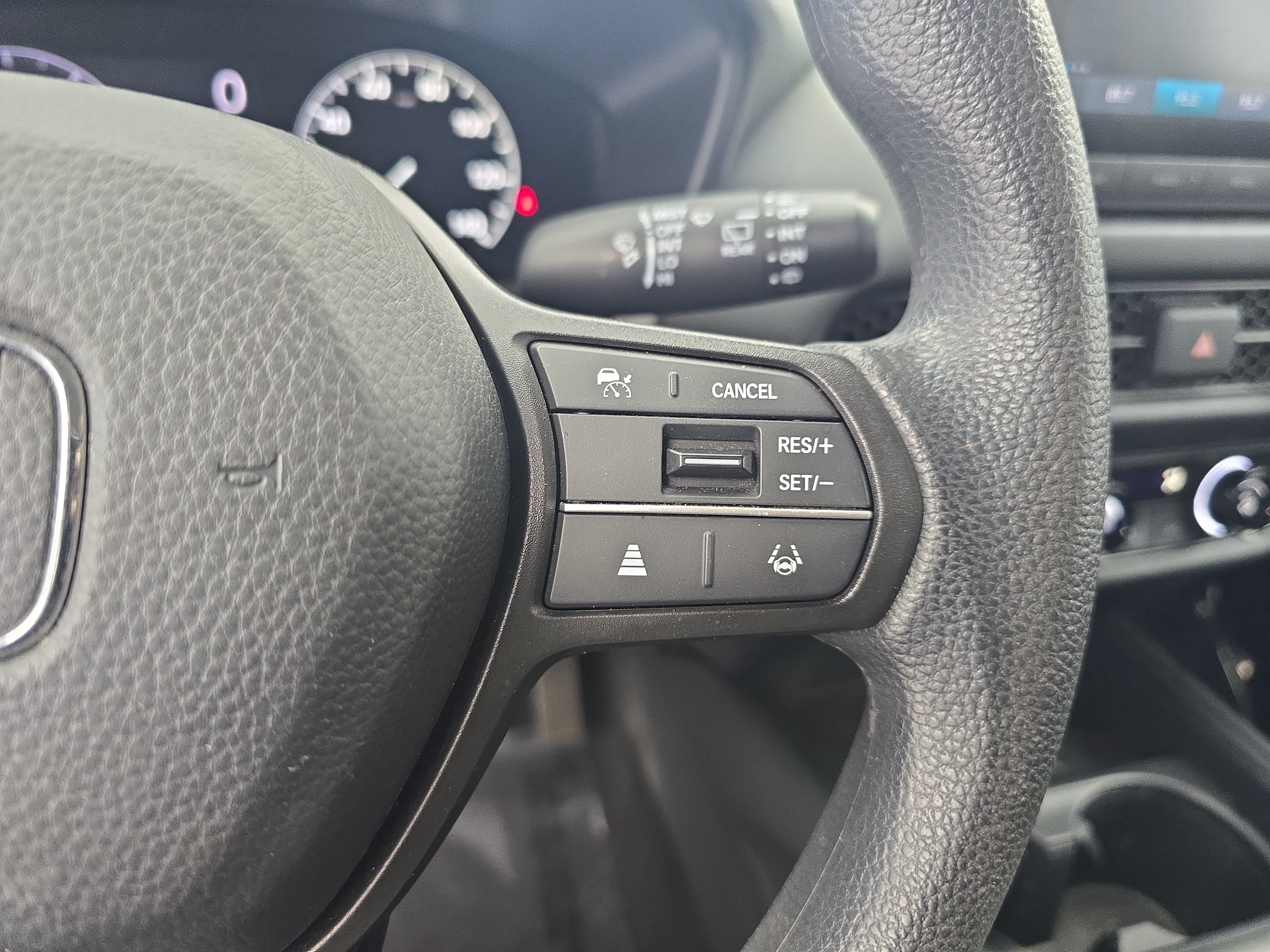 Used 2023 Honda HR-V LX image 17