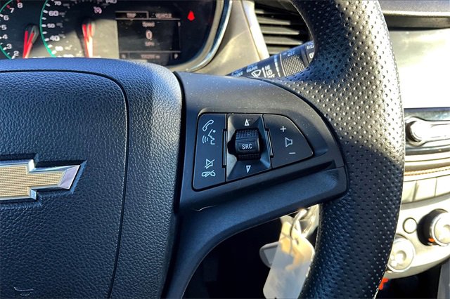 Used 2017 Chevrolet Trax LT image 14