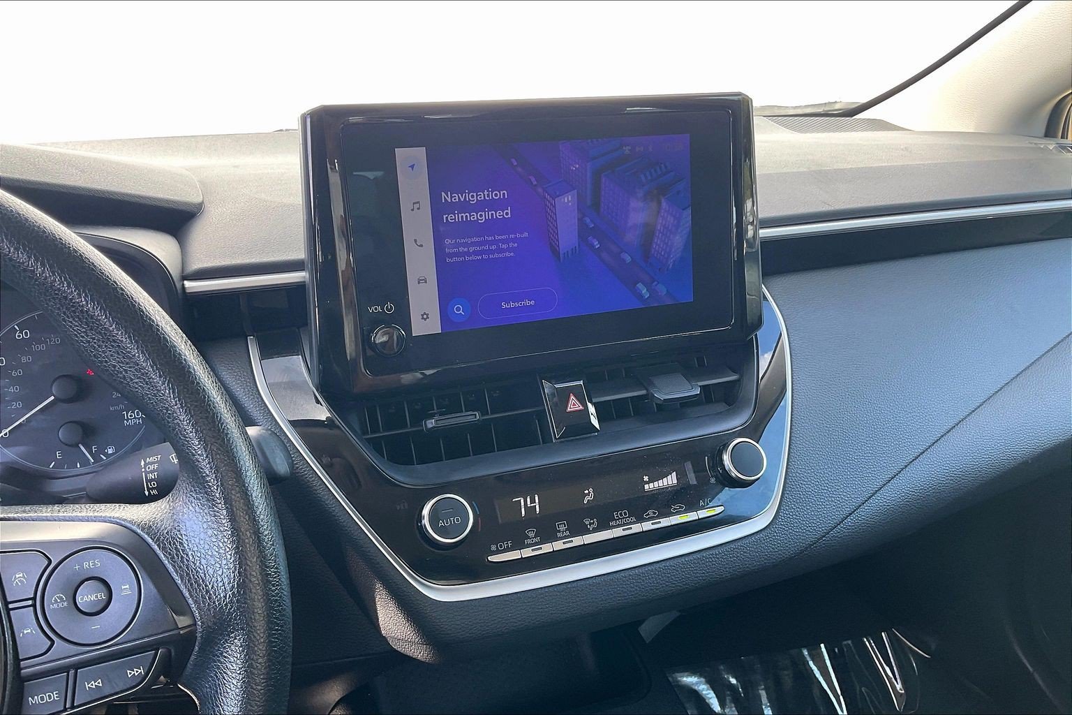 Used 2025 Toyota Corolla LE FWD image 37