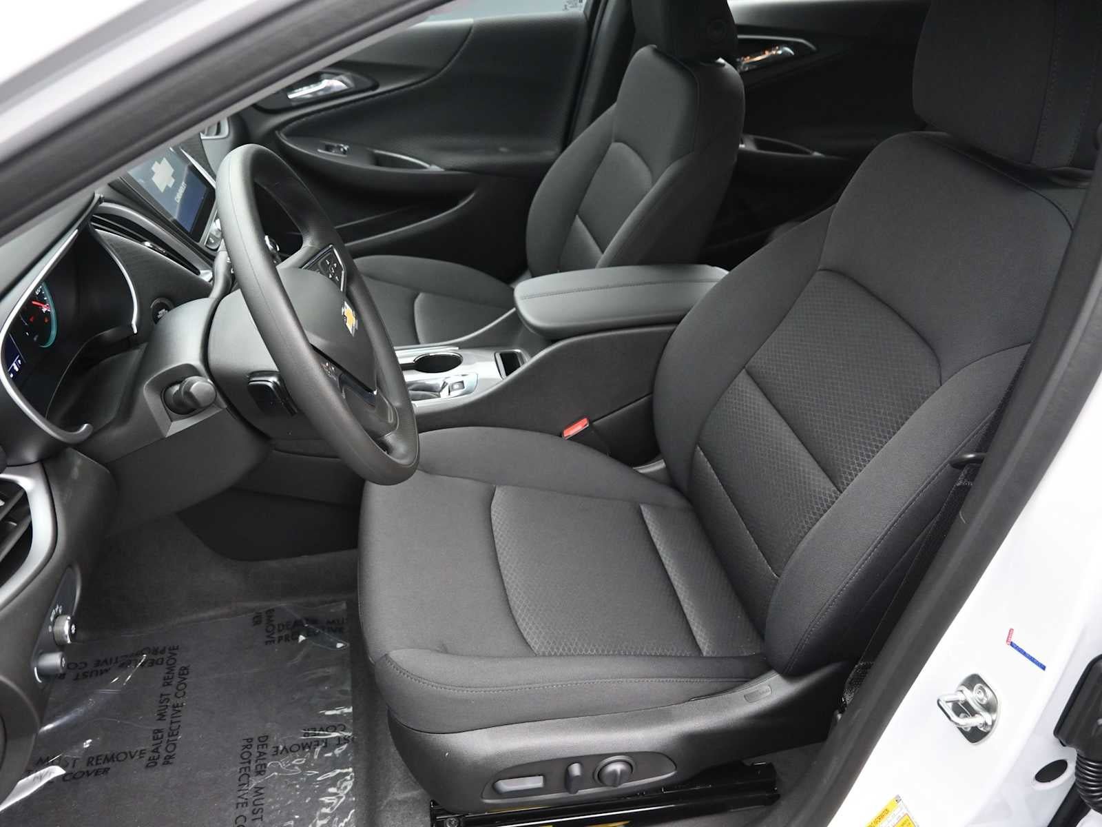 New 2025 Chevrolet Malibu LT FWD image 10