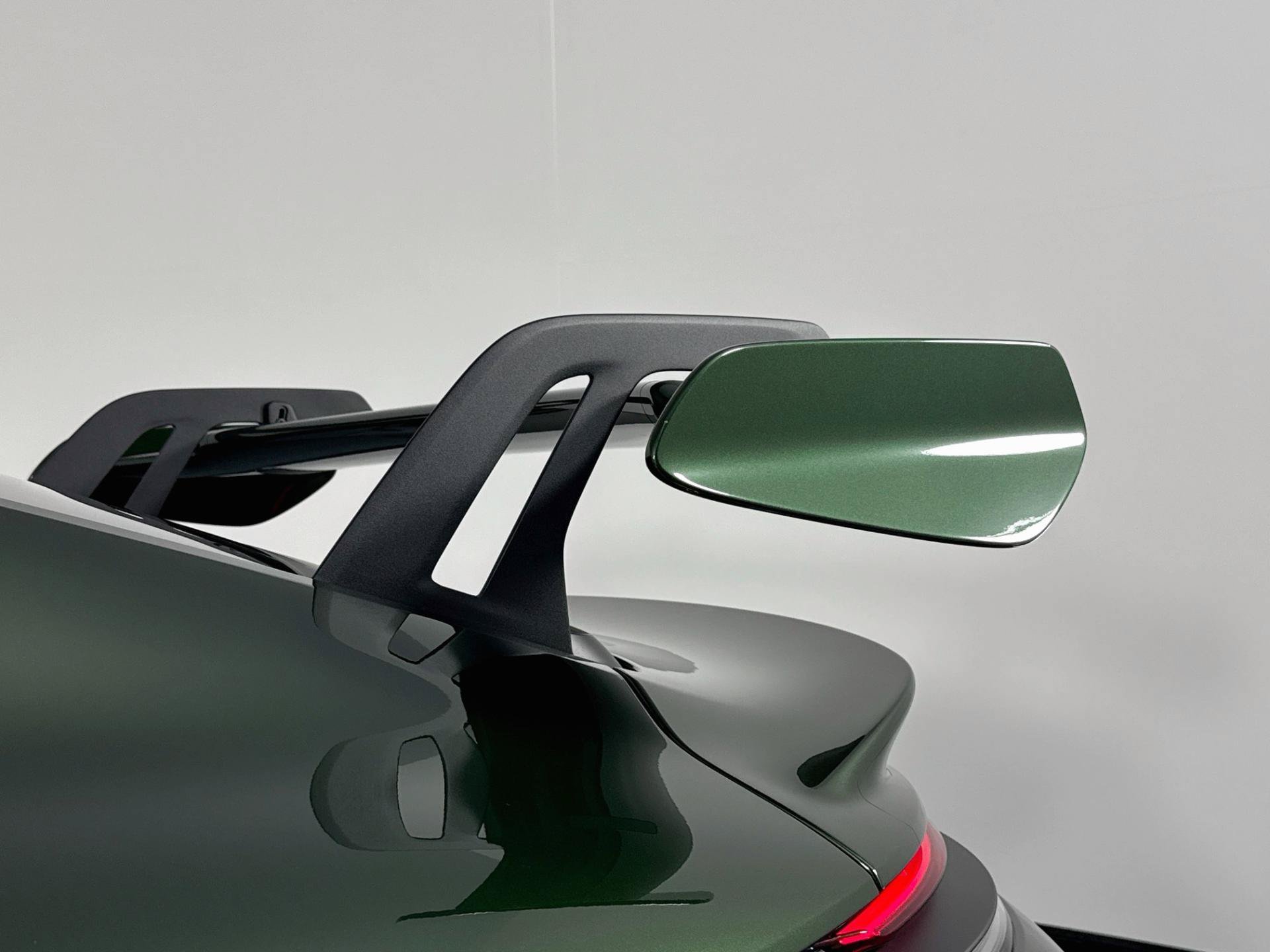 Used 2026 Porsche 911 GT3 RWD image 40