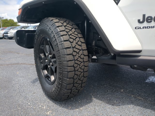 Used 2022 Jeep Gladiator Sport AWD/4WD image 38