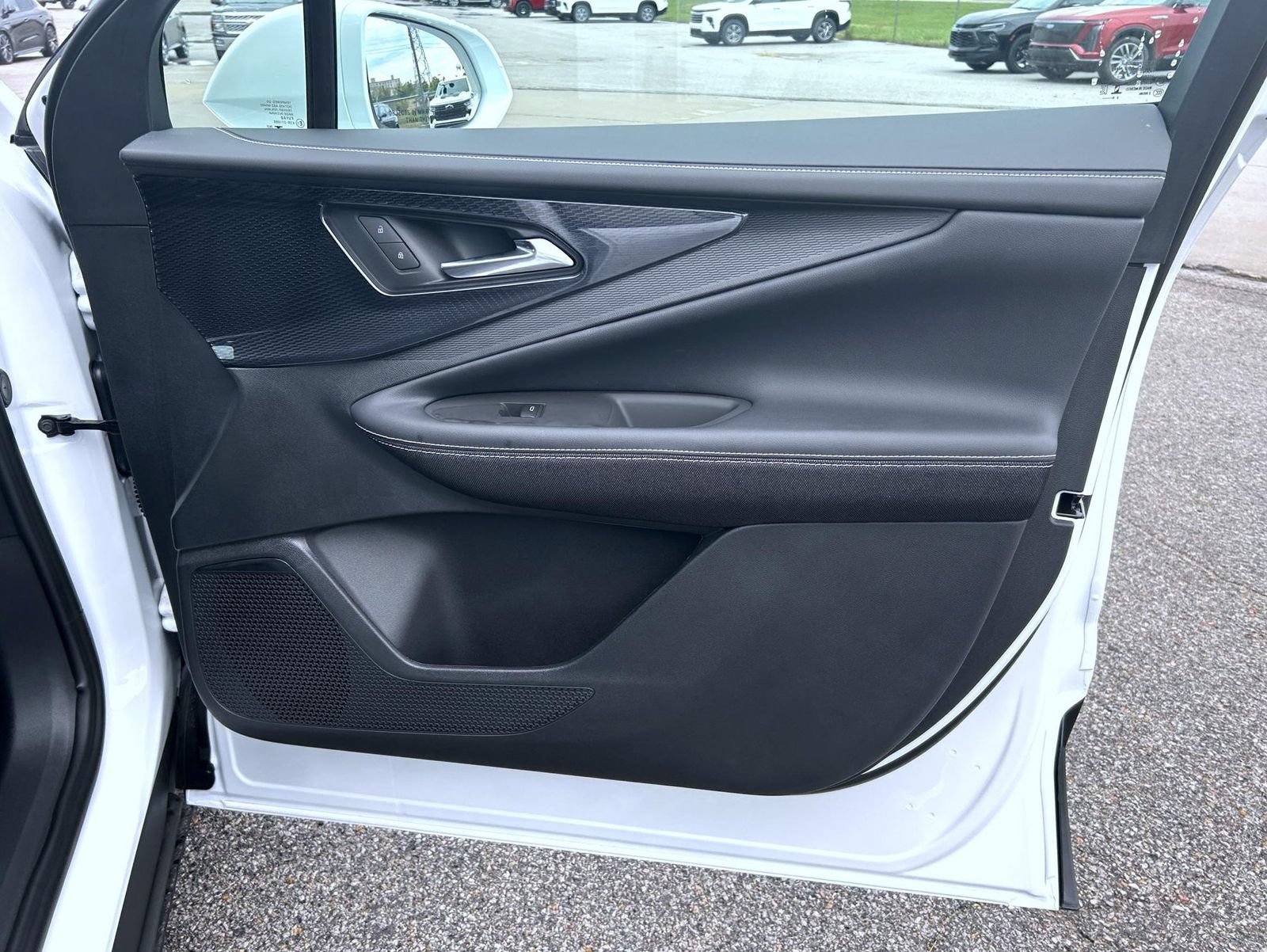 New 2026 Chevrolet Blazer EV LT AWD/4WD image 16