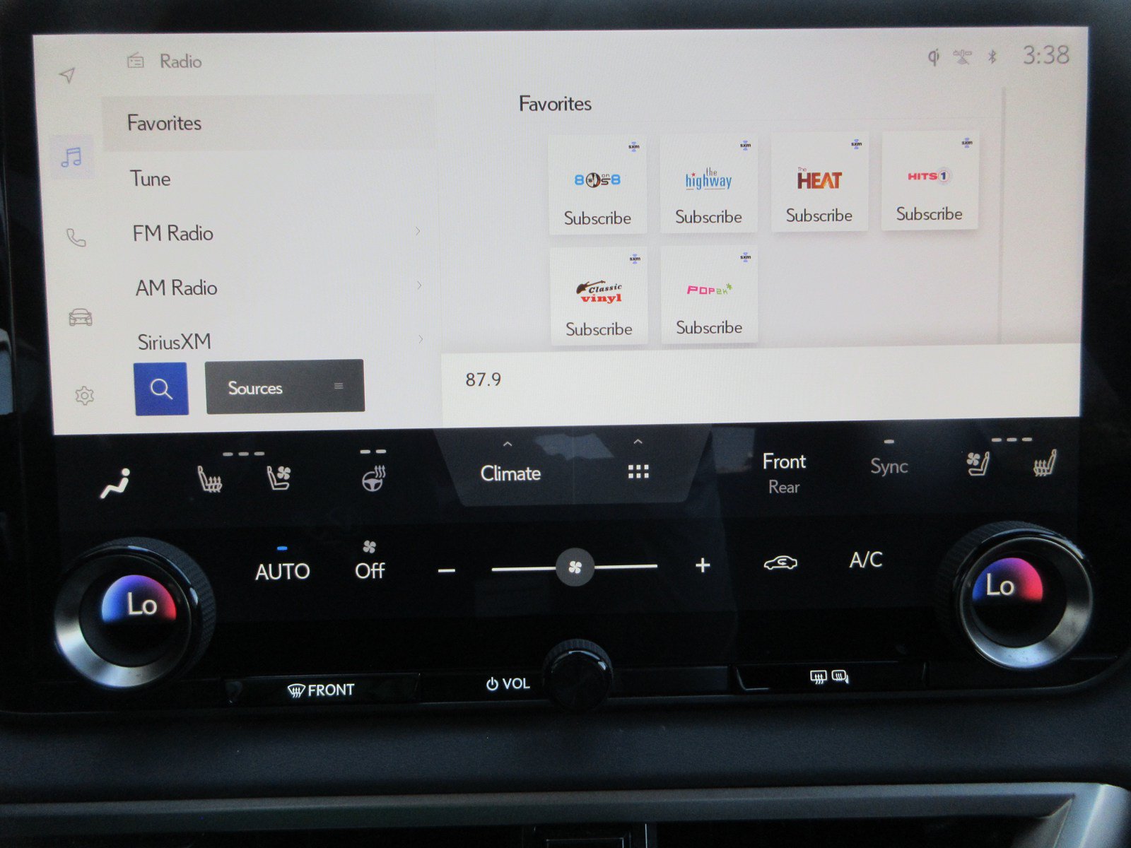 Used 2024 Lexus RX 350h w/ Accessory Package (Z1) AWD/4WD image 37