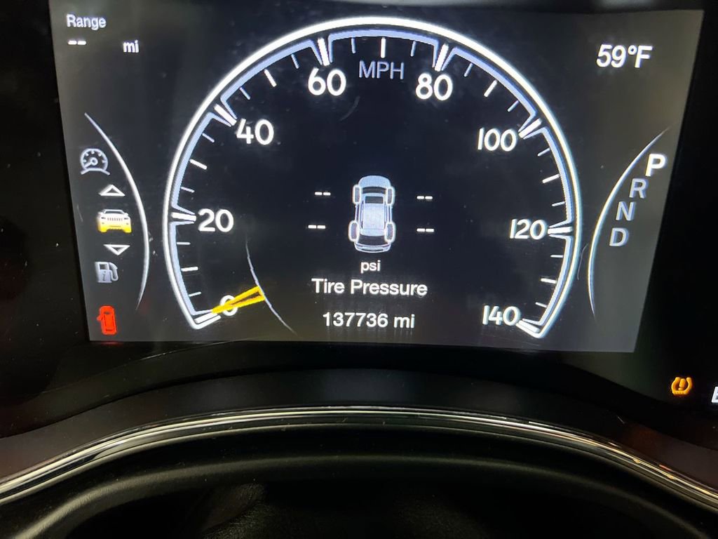 Used 2019 Jeep Grand Cherokee Altitude AWD/4WD image 13