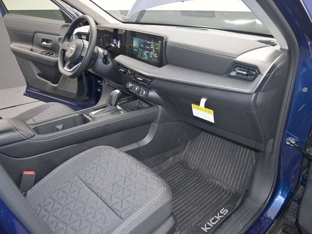 Certified 2025 Nissan Kicks SV image 24