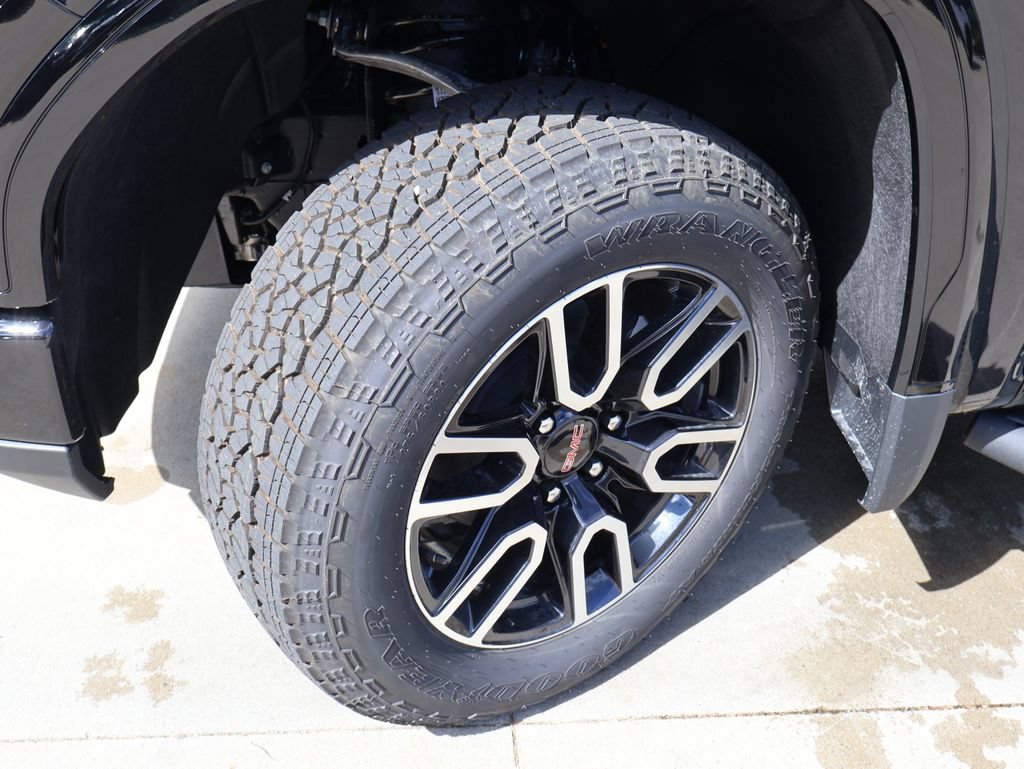 New 2026 GMC Sierra 1500 AT4 w/ AT4 Premium Package AWD/4WD image 49