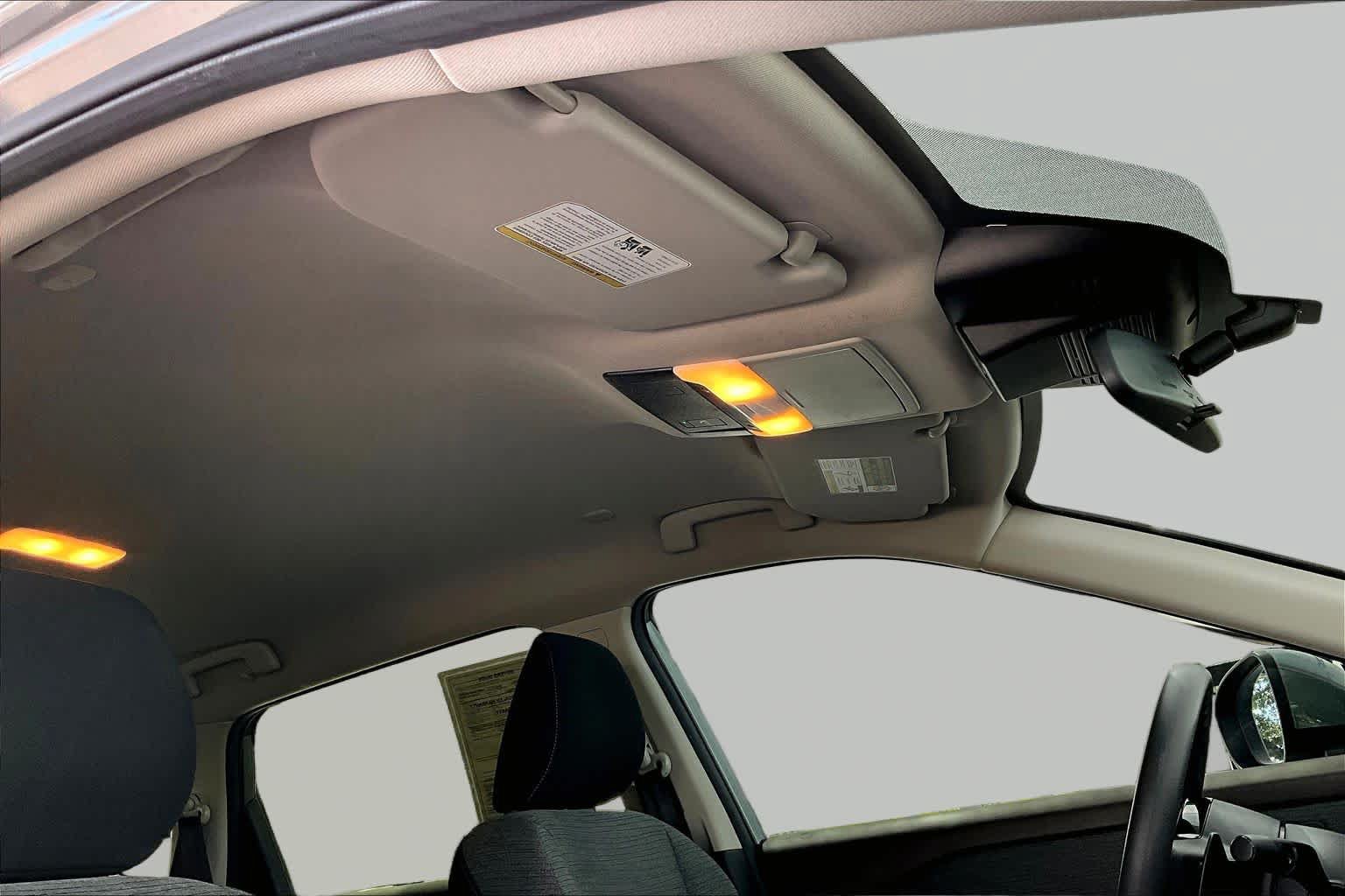 Used 2023 Nissan Rogue SV FWD image 14