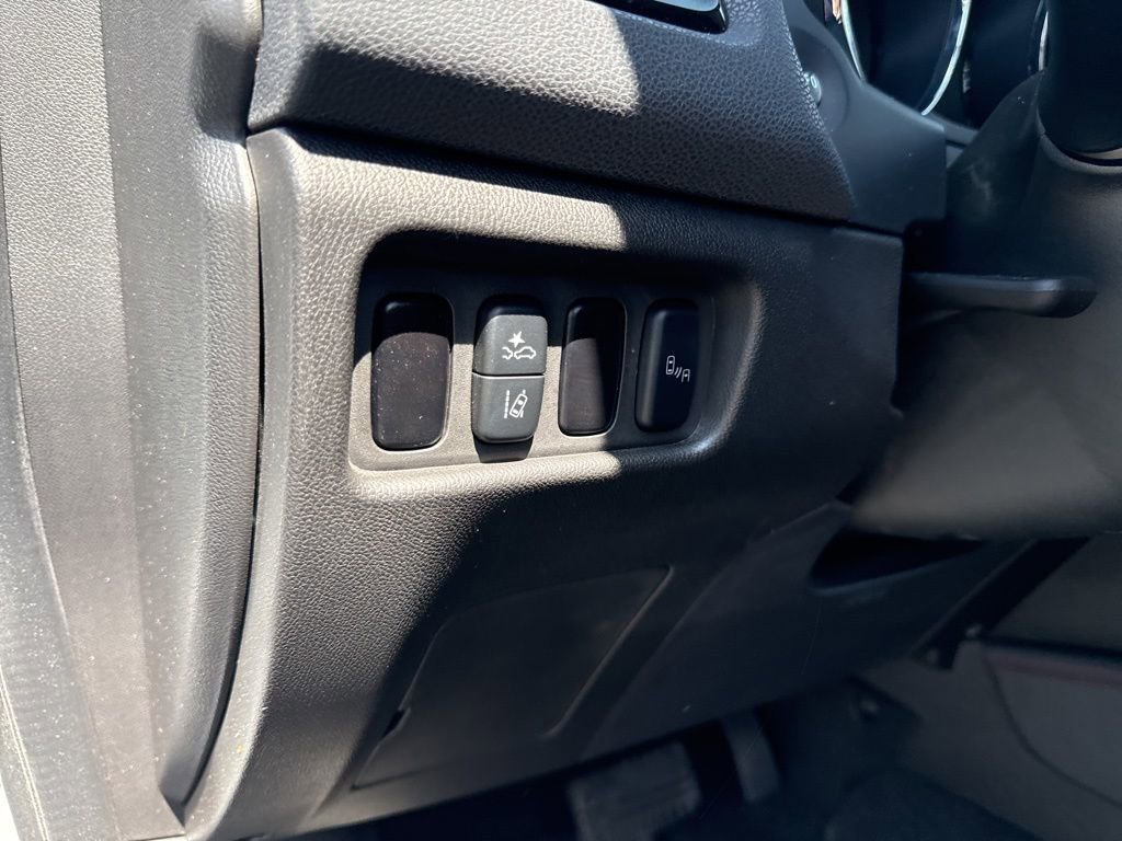 Used 2022 Mitsubishi Outlander Sport ES image 15