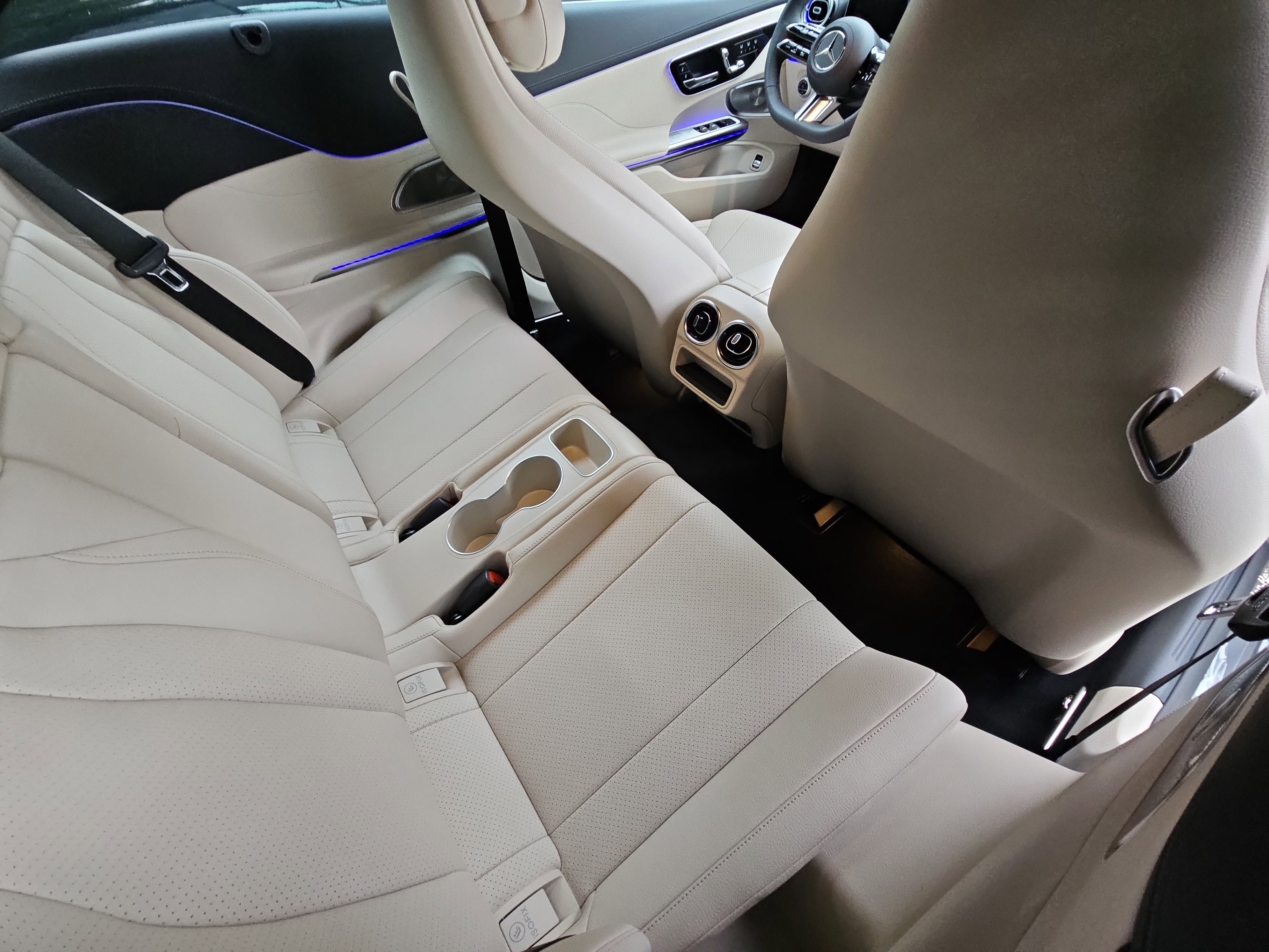 New 2026 Mercedes-Benz CLE 300 4MATIC Cabriolet image 11