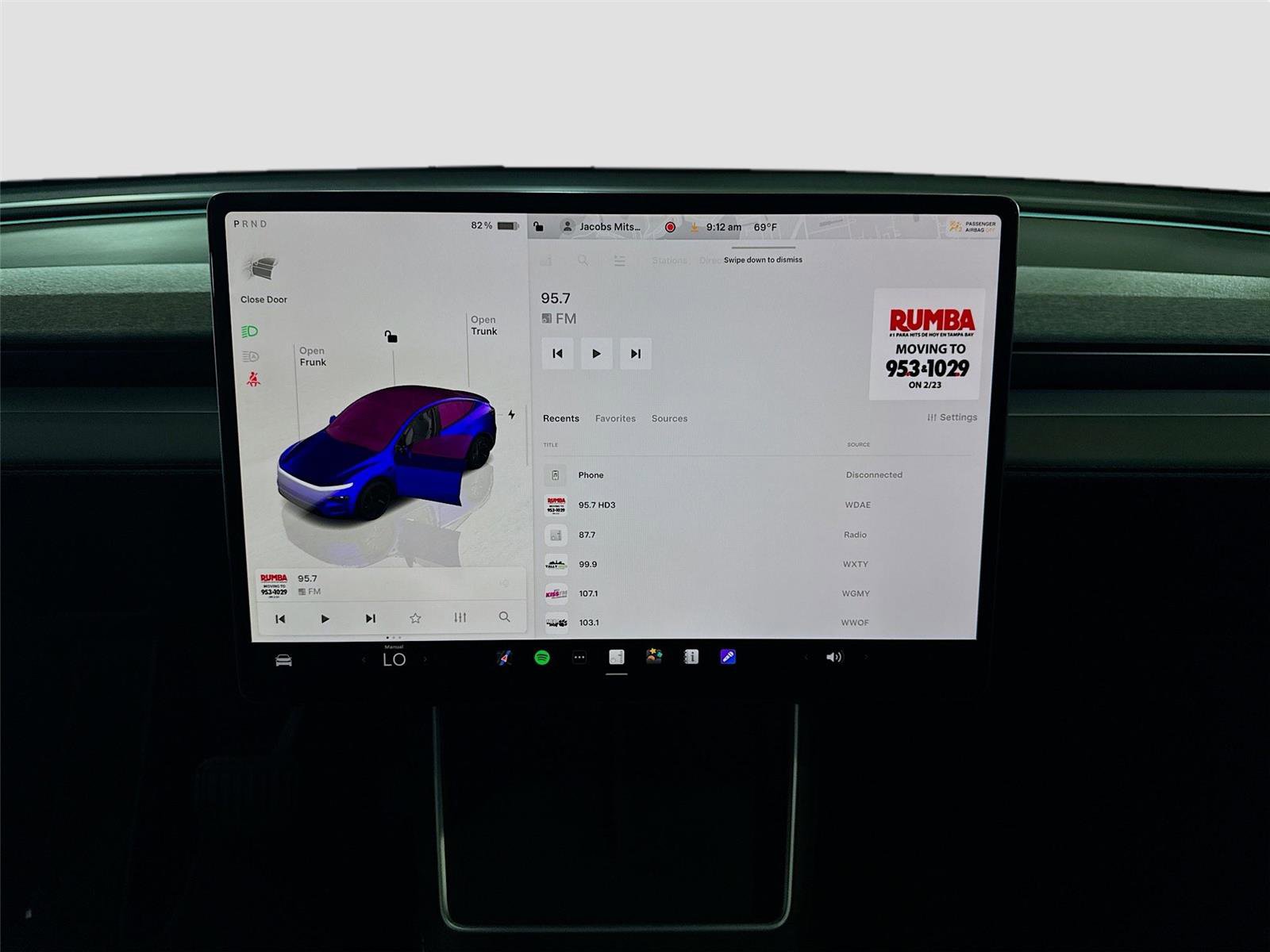 Used 2026 Tesla Model Y 2WD image 9