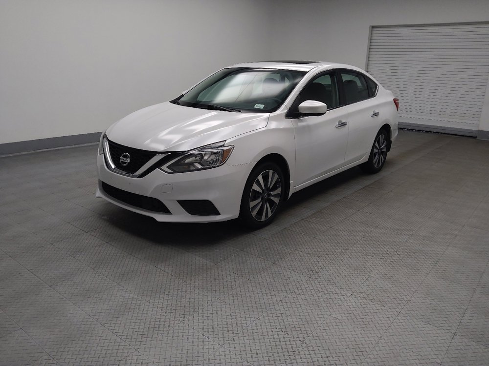 Used 2019 Nissan Sentra SV w/ Special Edition Package FWD image 2