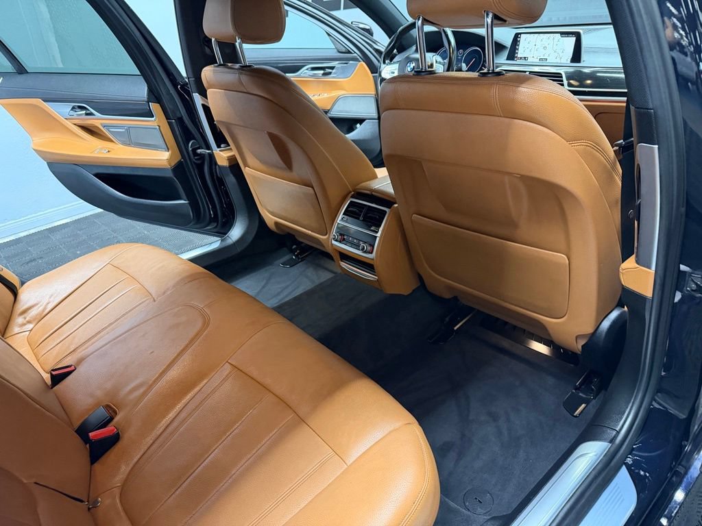 Used 2019 BMW 740i w/ M Sport Package RWD image 47
