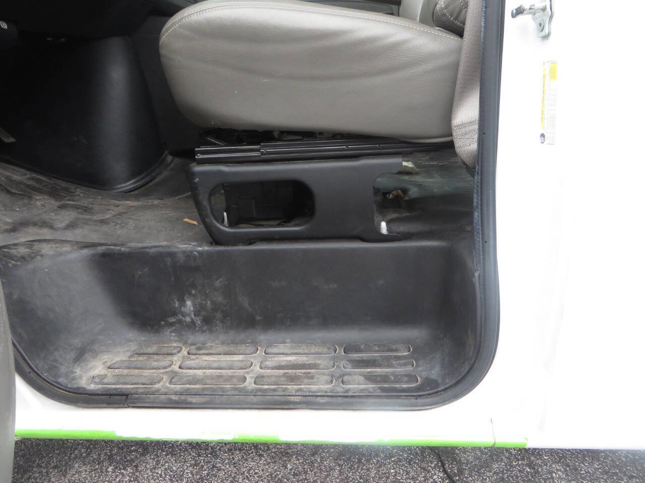 Used 2021 Chevrolet Express 2500 Extended w/ Driver Convenience Package image 14